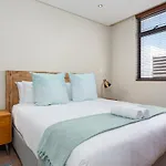 Eden On The Bay Beachfront Apartment No Loadshedding